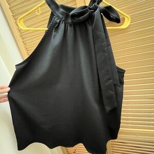 Halogen tie neck tank